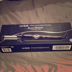 Kiss Professional InstaWave Curler